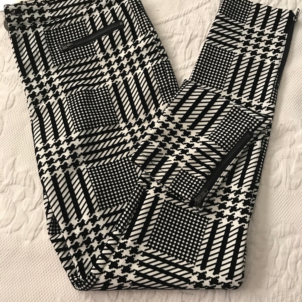 Skinny plaid pants